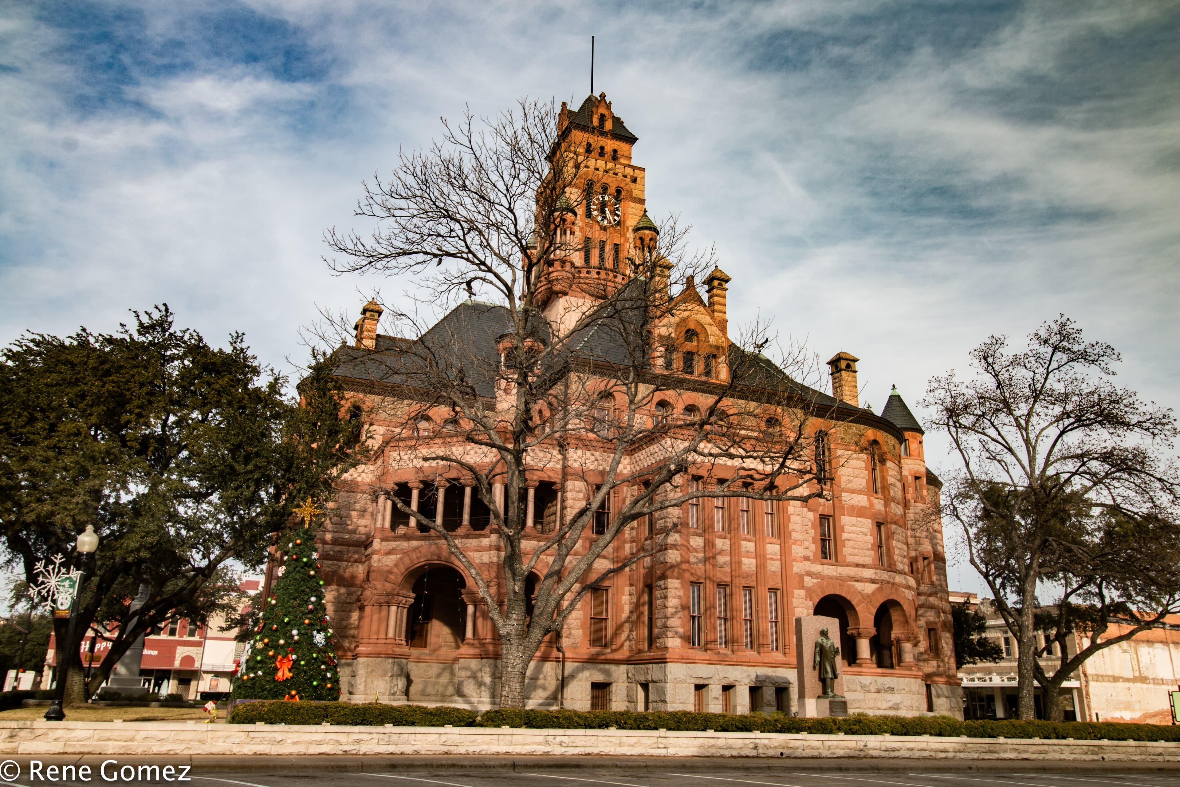 Ellis_County_Courthouse_(1_of_1).jpg